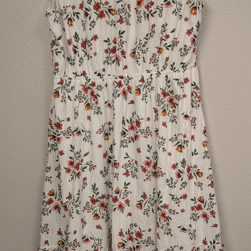 LC Lauren Conrad Floral Cotton Dress - White, Red Vintage Look - Picture 2 of 6